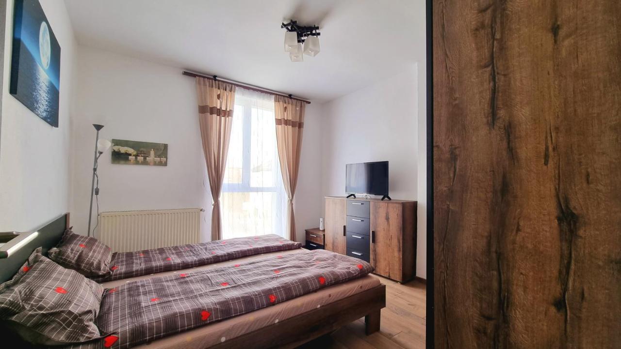 Apartament Dabe Hd Hunedoara Eksteriør billede