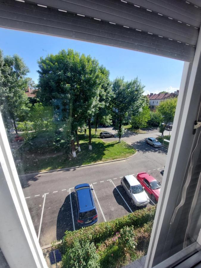 Apartament Dabe Hd Hunedoara Eksteriør billede